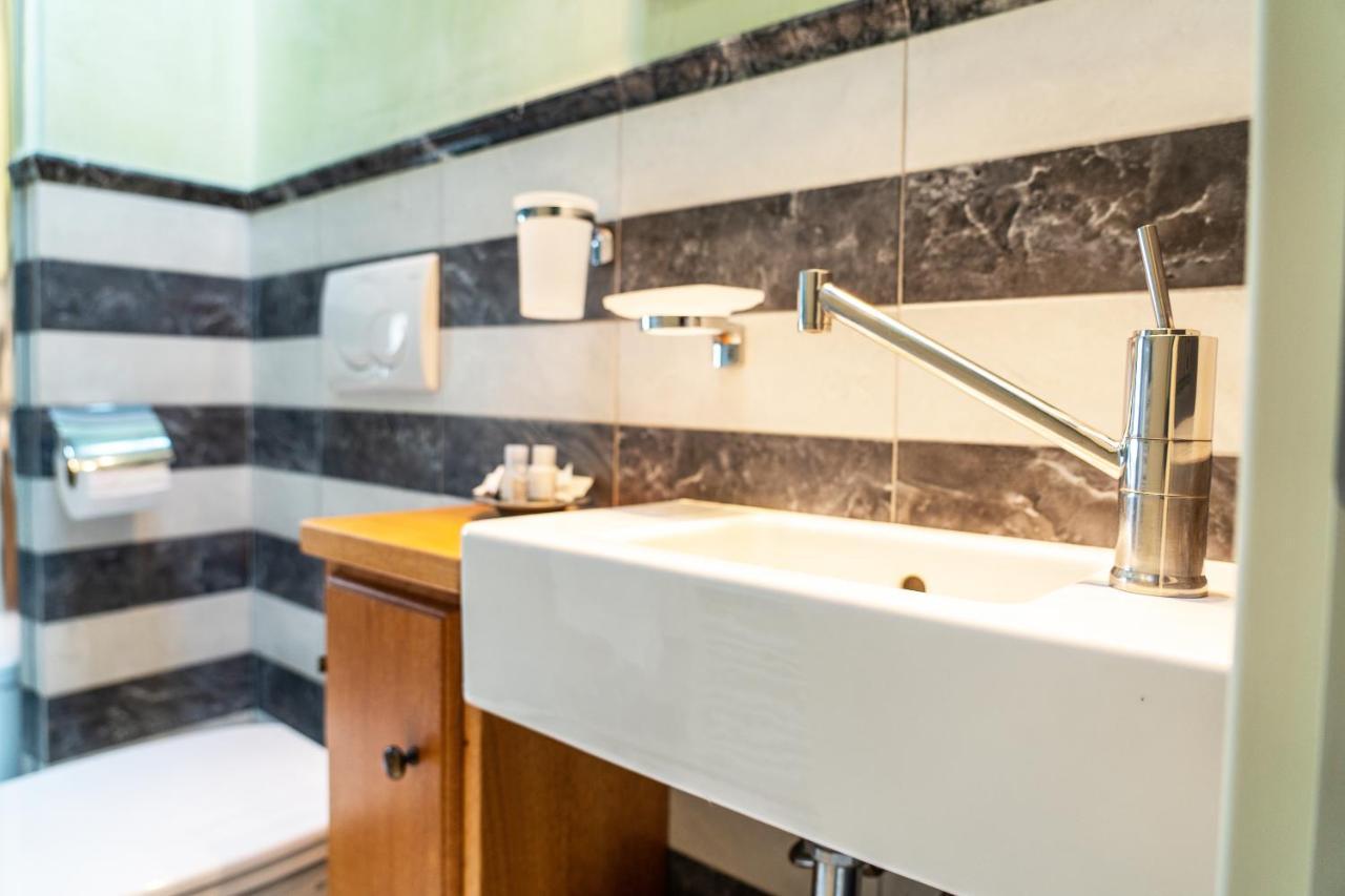 Villa Fenice - Elegant Country House Borgo a Mozzano Buitenkant foto